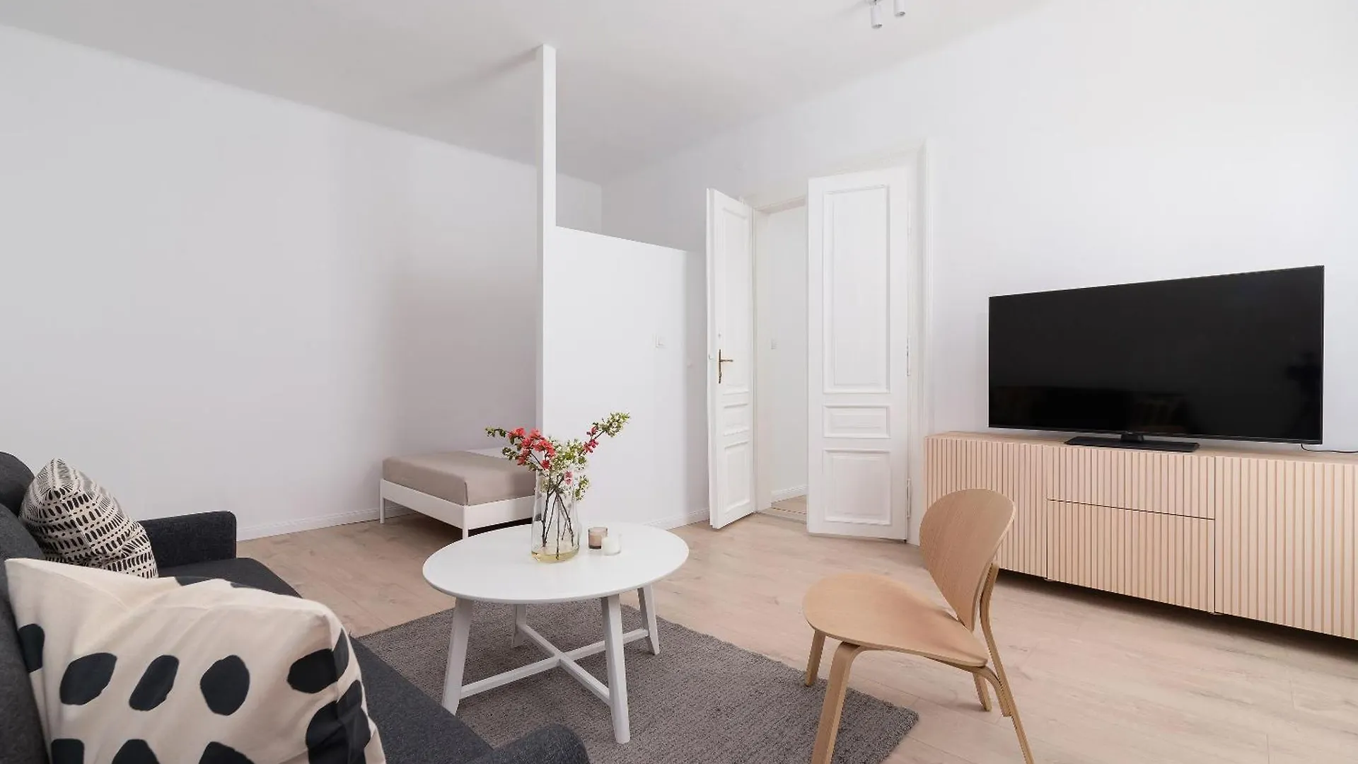 1 - Bedroom Apartment - Powisle 2 Krakow
