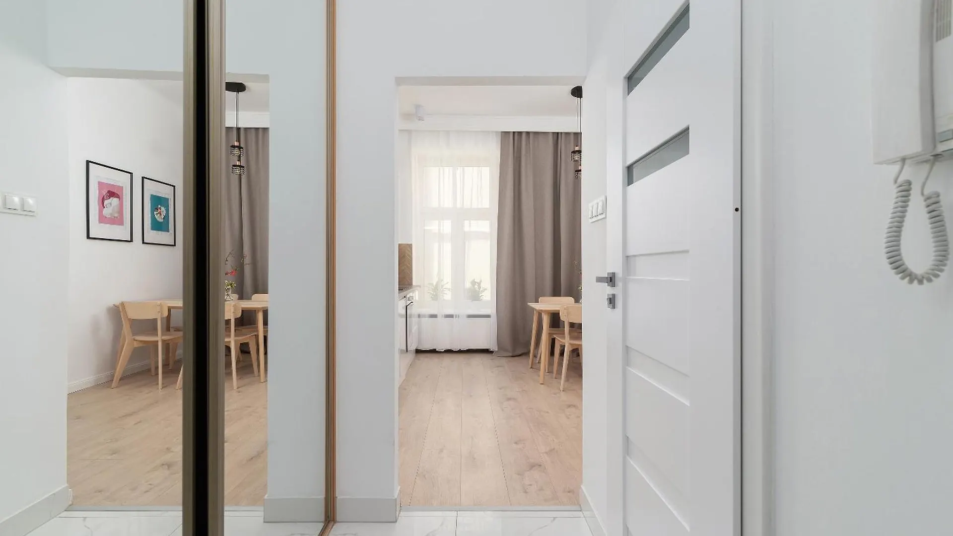1 - Bedroom Apartment - Powisle 2 Krakow