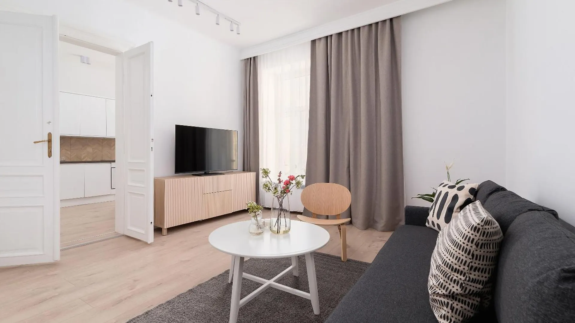 1 - Bedroom Apartment - Powisle 2 Krakow